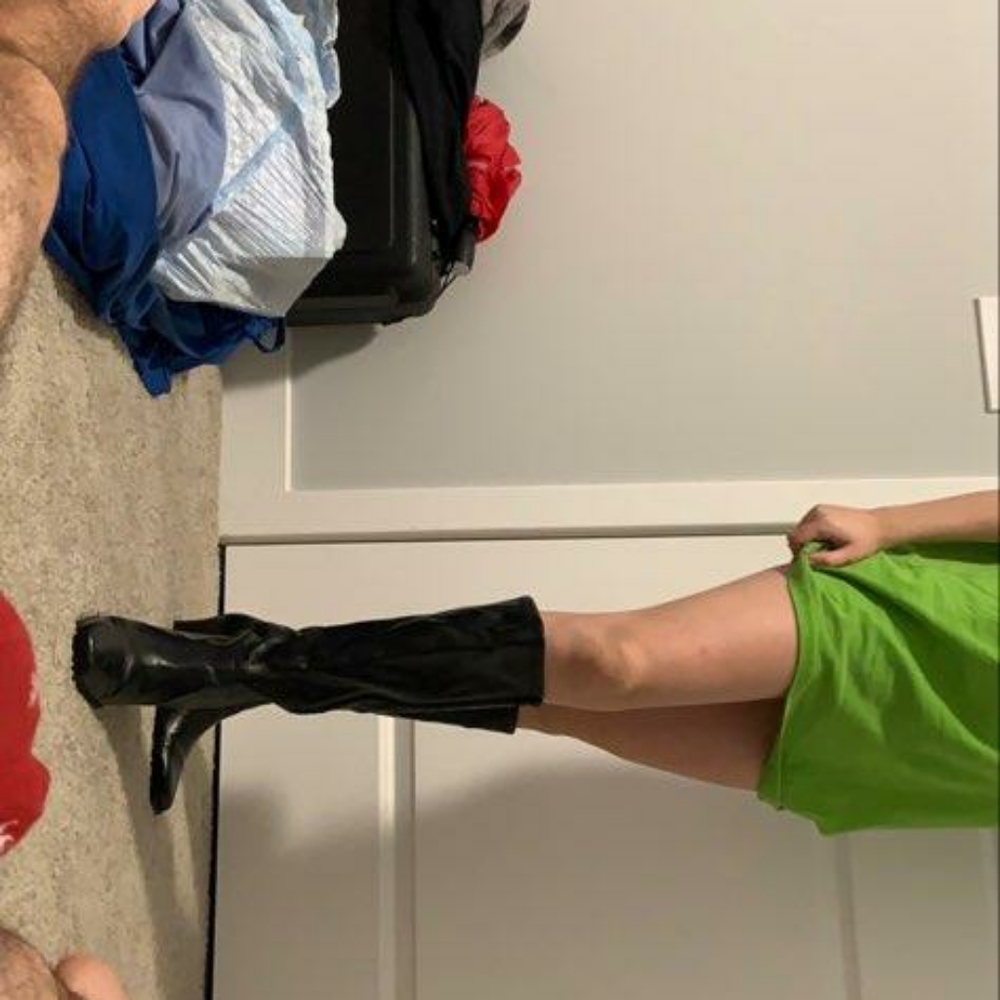 Boots - Picture 3 of 5
